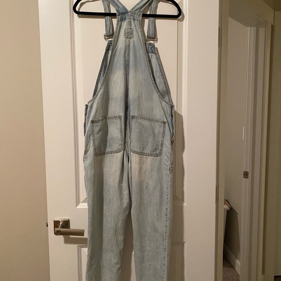 Gap Overalls - Picture 4 of 5